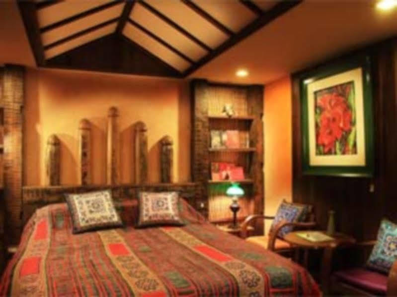 Amata Lanna Jangmuang Hotel Чиангмай Екстериор снимка