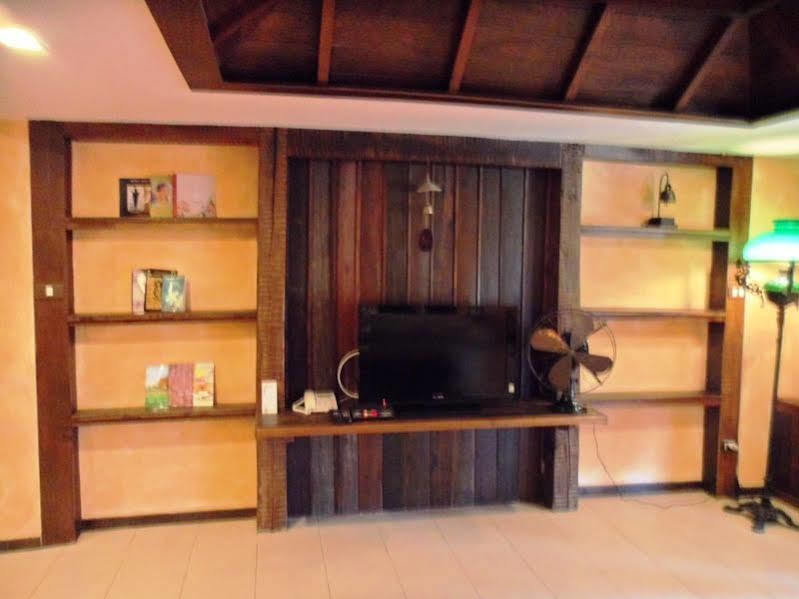 Amata Lanna Jangmuang Hotel Чиангмай Екстериор снимка